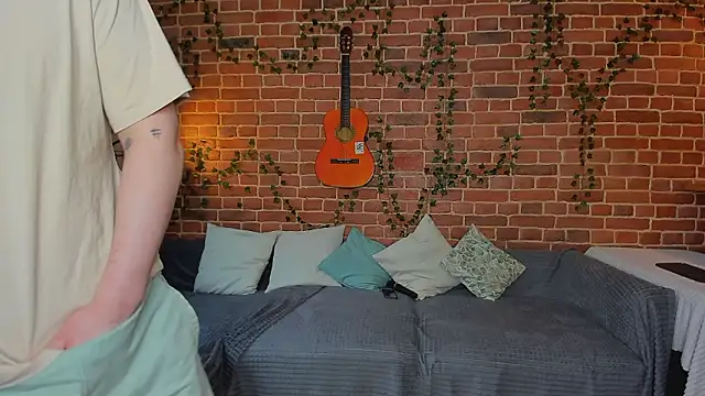 yamy yamy yamy online show from 22, 3, 2026