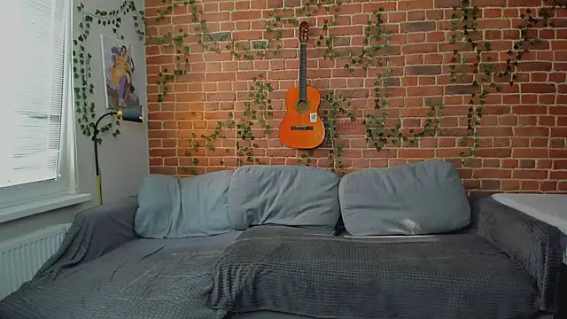 yamy yamy yamy online show from 30, 6, 2026