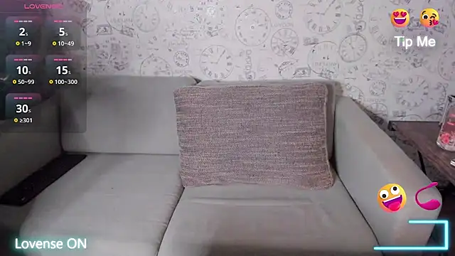 Snapshot of LondonBadGirl chatting on 12, 6, 2026 LondonBadGirl online show from 12, 6, 2026