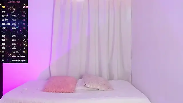 Snapshot of VioletaSotter chatting on 8, 3, 2025 VioletaSotter online show from 8, 3, 2025