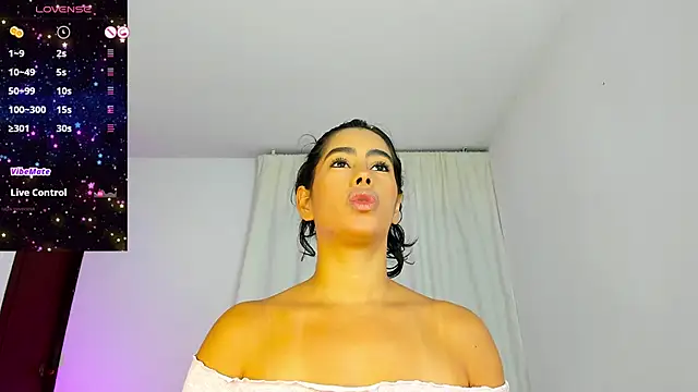 Snapshot of VioletaSotter chatting on 9, 11, 2025 VioletaSotter online show from 9, 11, 2025