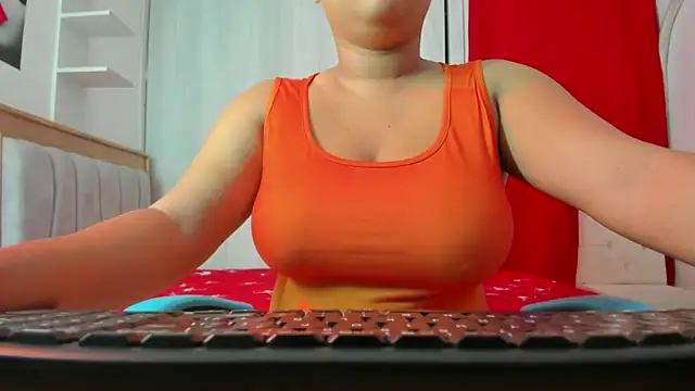 Lunastar02 online show from 20, 12, 2025