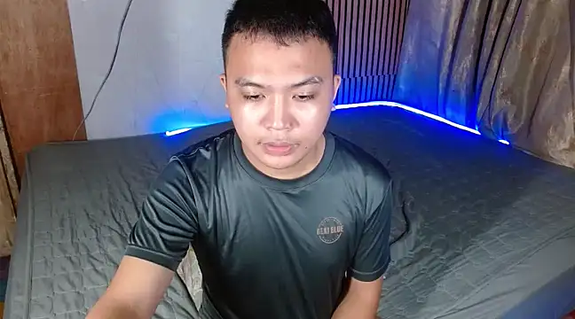 Snapshot of xsweetasian69x chatting on 5, 1, 2025 xsweetasian69x online show from 5, 1, 2025