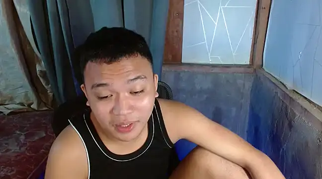 Snapshot of xsweetasian69x chatting on 4, 1, 2025 xsweetasian69x online show from 4, 1, 2025