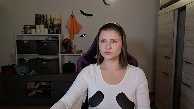 TinniAngel online show from 31, 10, 2025