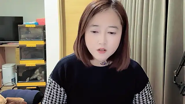 Snapshot of Tw_Angellovers chatting on 21, 12, 2025 Tw Angellovers online show from 21, 12, 2025