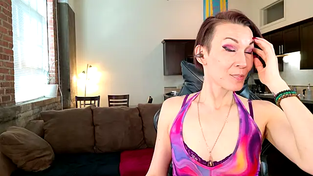 EveEnigma online show from 12, 3, 2025