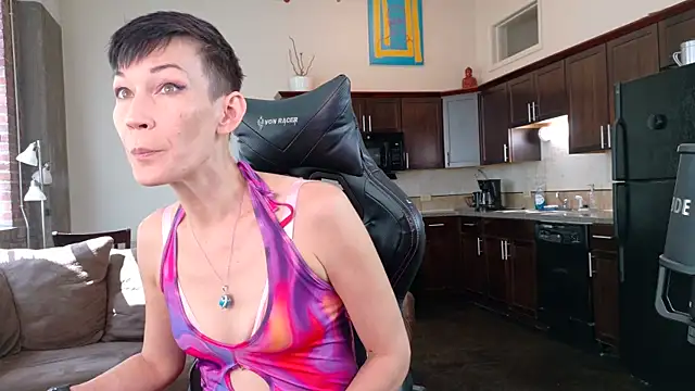 EveEnigma online show from 12, 9, 2025