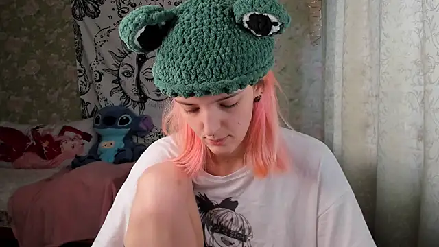 Cutie Adelia online show from 8, 2, 2025