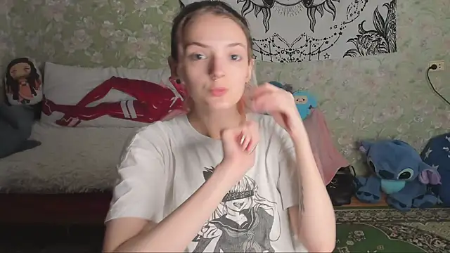 Cutie Adelia online show from 5, 10, 2025