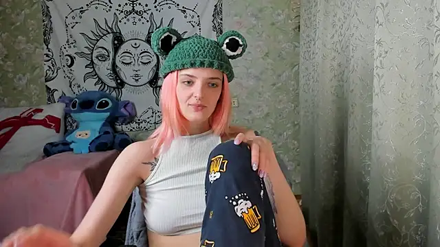 Cutie Adelia online show from 27, 1, 2025