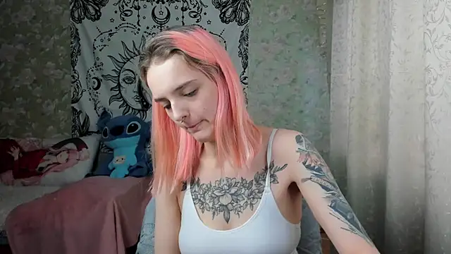 Cutie Adelia online show from 16, 2, 2025