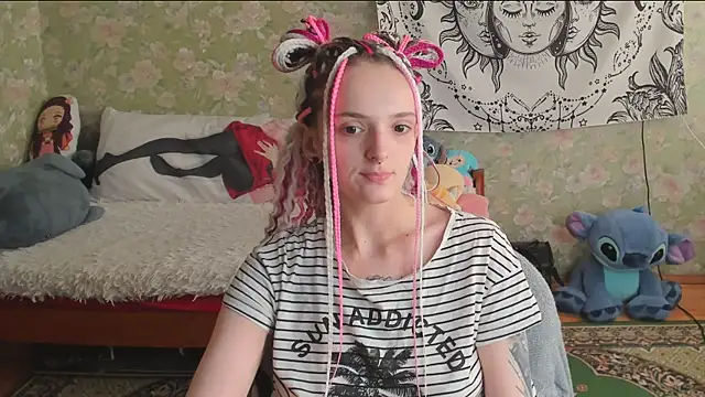Snapshot of Cutie_Adelia chatting on 17, 6, 2026 Cutie Adelia online show from 17, 6, 2026