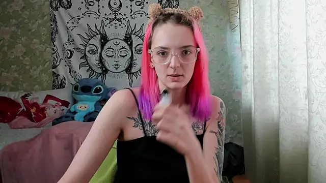 Cutie Adelia online show from 28, 2, 2025