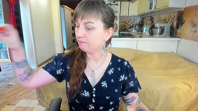 StacyTigerr online show from 30, 4, 2026