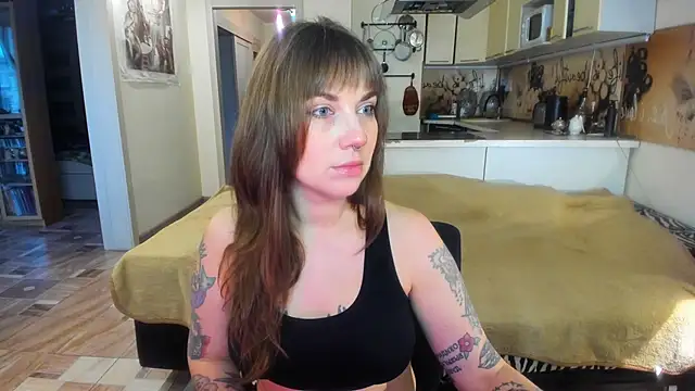 StacyTigerr online show from 27, 2, 2026