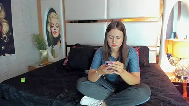 Snapshot of celestestars chatting on 19, 6, 2026 celestestars online show from 19, 6, 2026