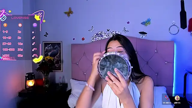 brenda moris01 online show from 10, 10, 2025