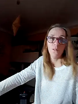 Dettybitch40 online show from 29, 10, 2025