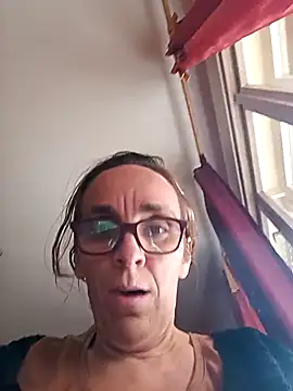 Dettybitch40 online show from 21, 10, 2025