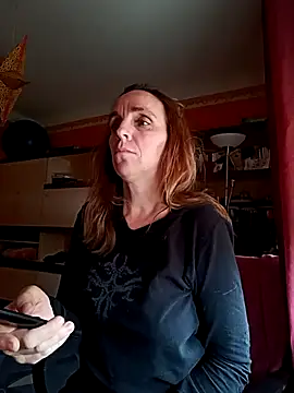 Dettybitch40 online show from 30, 10, 2025