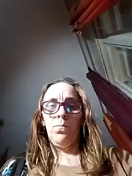 Dettybitch40 online show from 13, 10, 2025