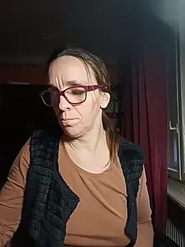 Dettybitch40 online show from 28, 11, 2025