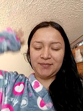 Snapshot of Arisha34 chatting on 12, 11, 2025 Arisha34 online show from 12, 11, 2025