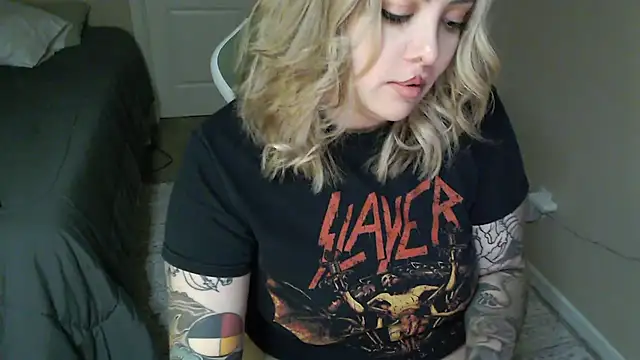 nativepumpkin95 online show from 1, 3, 2025