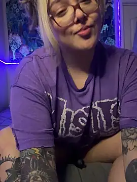 nativepumpkin95 online show from 26, 2, 2025