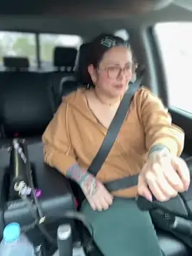 nativepumpkin95 online show from 17, 4, 2026