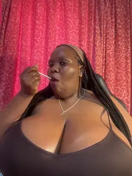 Snapshot of Michyboldy chatting on 9, 10, 2025 Michyboldy online show from 9, 10, 2025