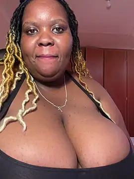 Snapshot of Michyboldy chatting on 10, 2, 2025 Michyboldy online show from 10, 2, 2025