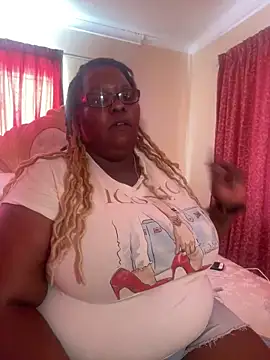 Snapshot of Michyboldy chatting on 12, 3, 2025 Michyboldy online show from 12, 3, 2025