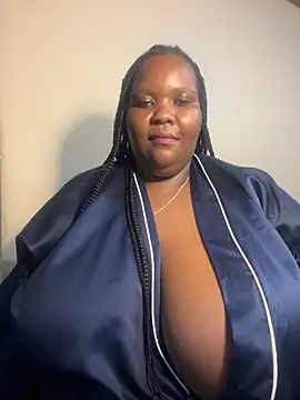 Snapshot of Michyboldy chatting on 28, 10, 2025 Michyboldy online show from 28, 10, 2025