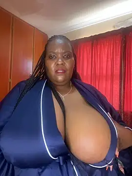 Snapshot of Michyboldy chatting on 13, 11, 2025 Michyboldy online show from 13, 11, 2025