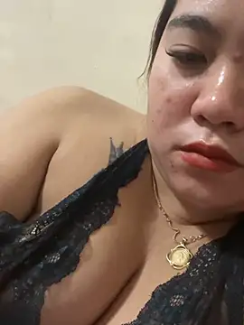 Snapshot of newasiangirl chatting on 28, 5, 2026 newasiangirl online show from 28, 5, 2026