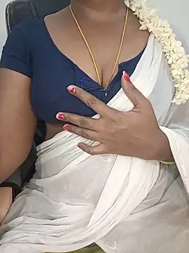 Snapshot of Tamil-hotwife chatting on 7, 6, 2026 Tamil-hotwife online show from 7, 6, 2026
