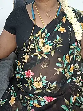 Snapshot of Tamil-hotwife chatting on 10, 6, 2026 Tamil-hotwife online show from 10, 6, 2026
