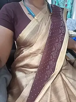 Snapshot of Tamil-hotwife chatting on 19, 7, 2026 Tamil-hotwife online show from 19, 7, 2026