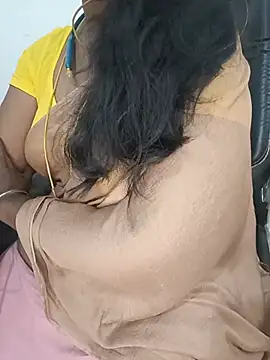 Snapshot of Tamil-hotwife chatting on 28, 6, 2026 Tamil-hotwife online show from 28, 6, 2026