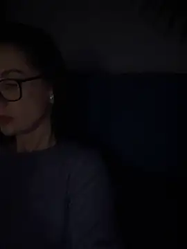 Fiona Kent  online show from 12, 2, 2025