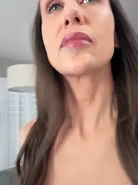 Fiona Kent  online show from 17, 2, 2025