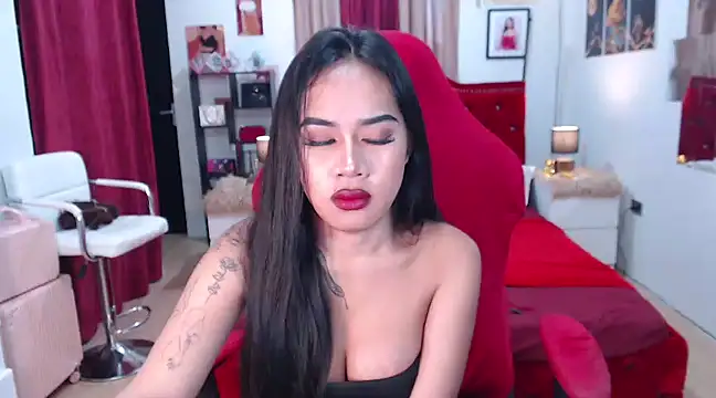 Snapshot of FrancineGarcia chatting on 18, 2, 2025 FrancineGarcia online show from 18, 2, 2025