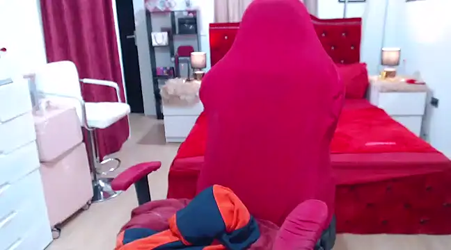 Snapshot of FrancineGarcia chatting on 13, 3, 2025 FrancineGarcia online show from 13, 3, 2025