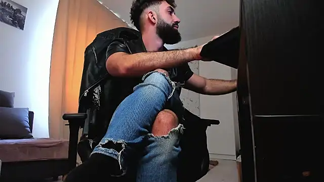 liamaesthetic online show from 1, 4, 2026