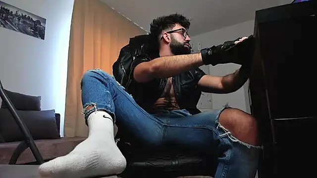 liamaesthetic online show from 14, 2, 2026