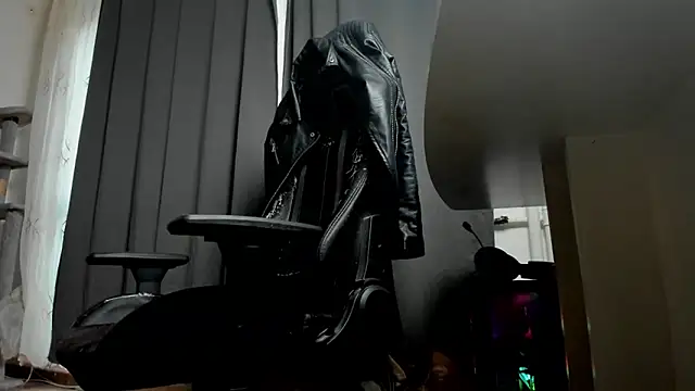 liamaesthetic online show from 15, 11, 2025