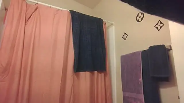 bootiebby online show from 2, 12, 2025