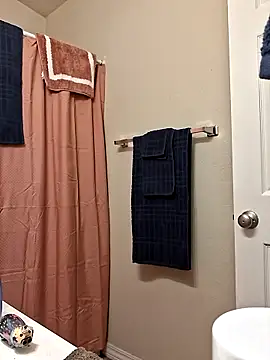 bootiebby online show from 26, 9, 2025